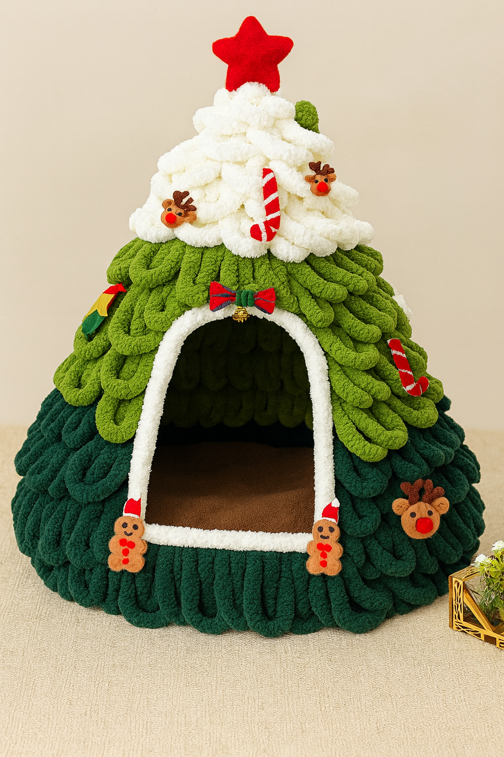 Snowy Nest – Christmas Cat Cave
