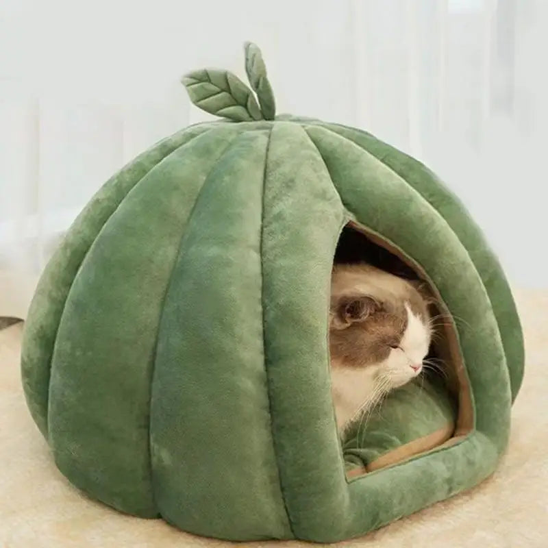 Pumpkin Dream – Cozy Cat Bed for Autumn & Winter