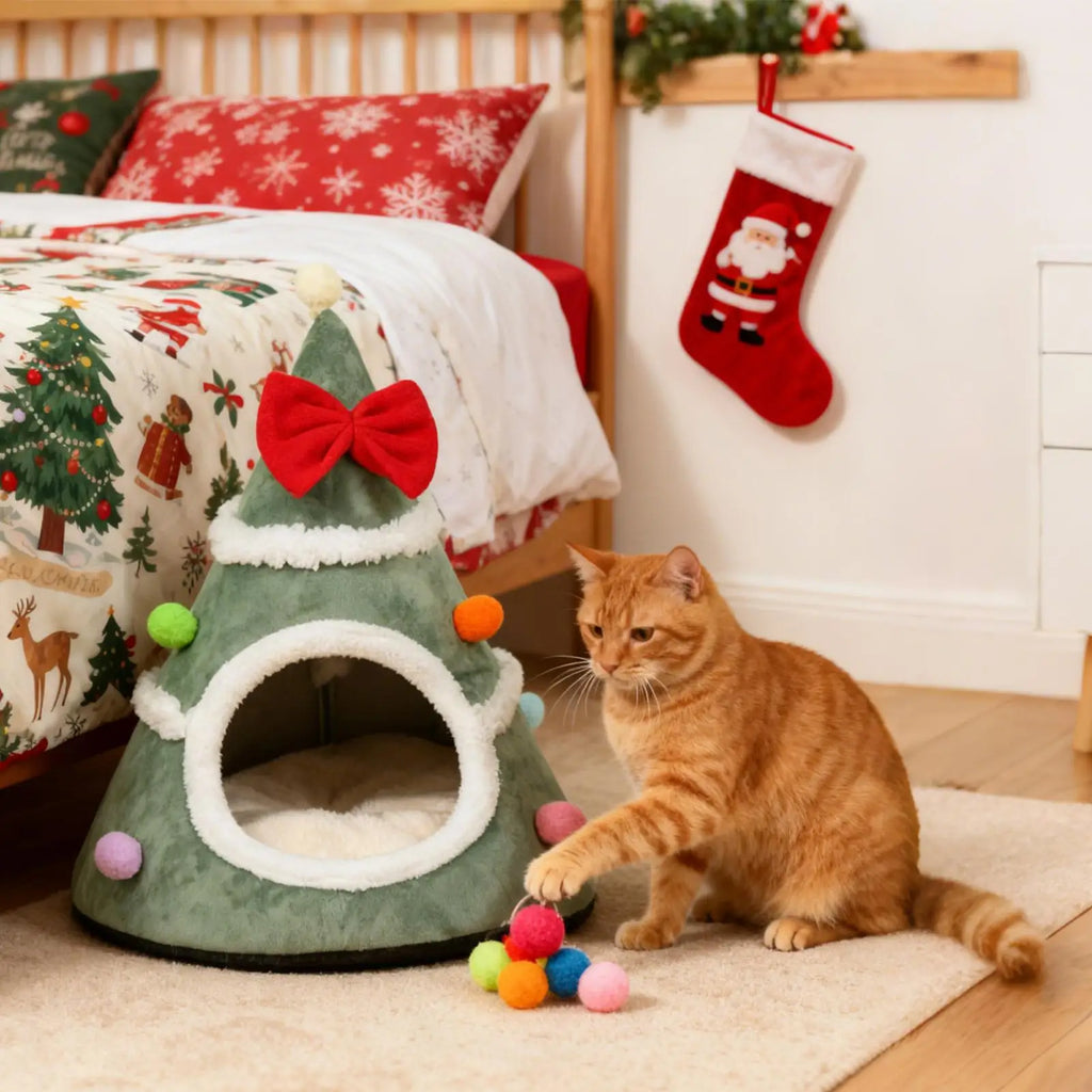 Cozy Claus – Christmas Cat Hideout