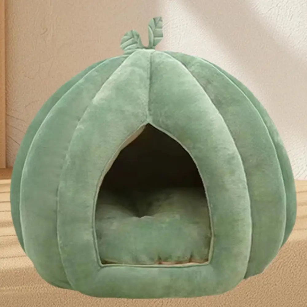 Pumpkin Dream – Cozy Cat Bed for Autumn & Winter